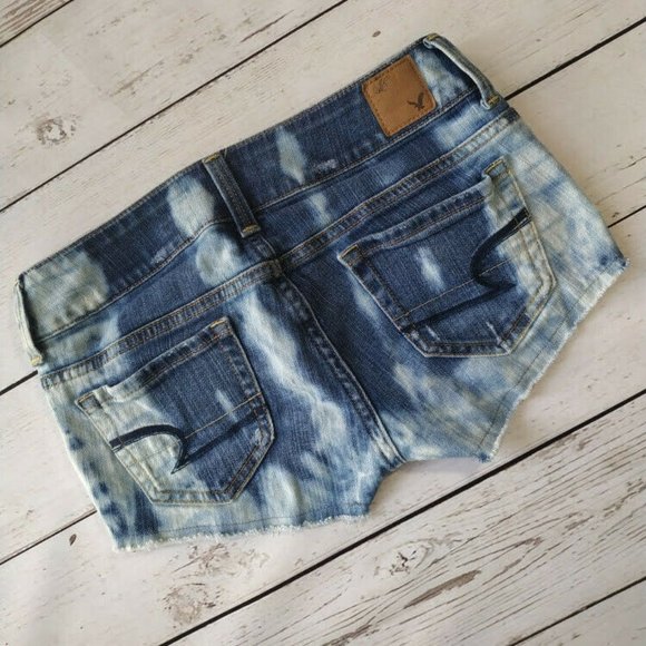 American Eagle Upcycled 2 button Shorts sz 00 Reverse Tie Dye Denim Cutoff AE - Picture 2 of 7